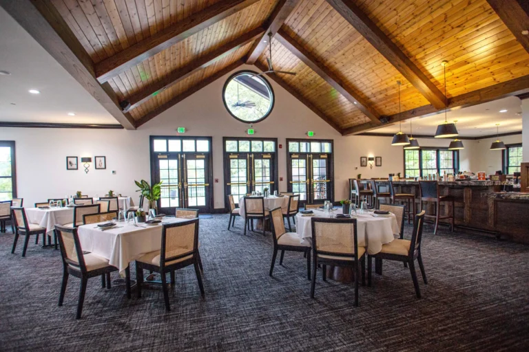 Golf club clubhouse dining room and bar - West Columbia, South Carolina