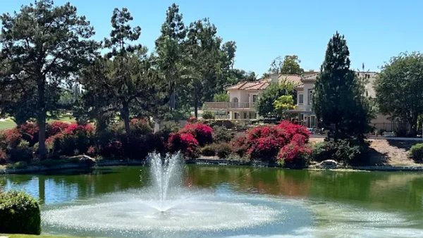 Tustin Ranch Golf Club Review (2026): Is the Island Clubhouse Worth $185 a Round?