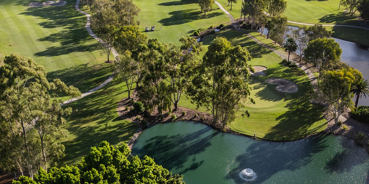 Emerald Lakes Golf Club Review (2026): Is Night Golf Worth A$99?