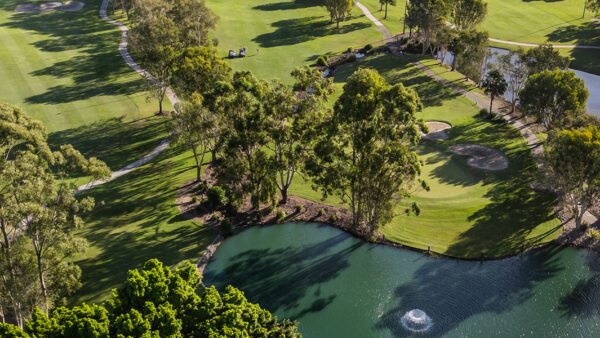 Emerald Lakes Golf Club Review (2026): Is Night Golf Worth A$99?