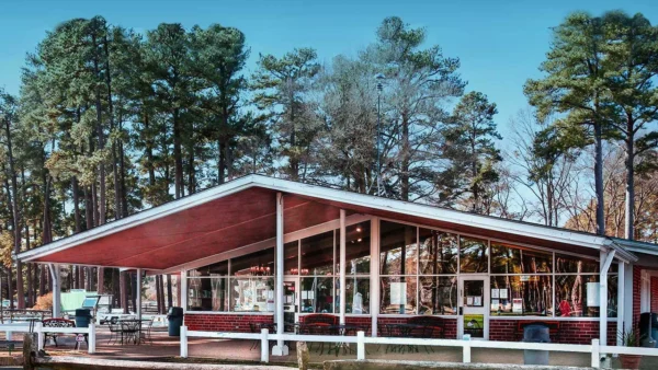 Hillandale Golf Course Review (2026): $45 While the Range Is Closed?