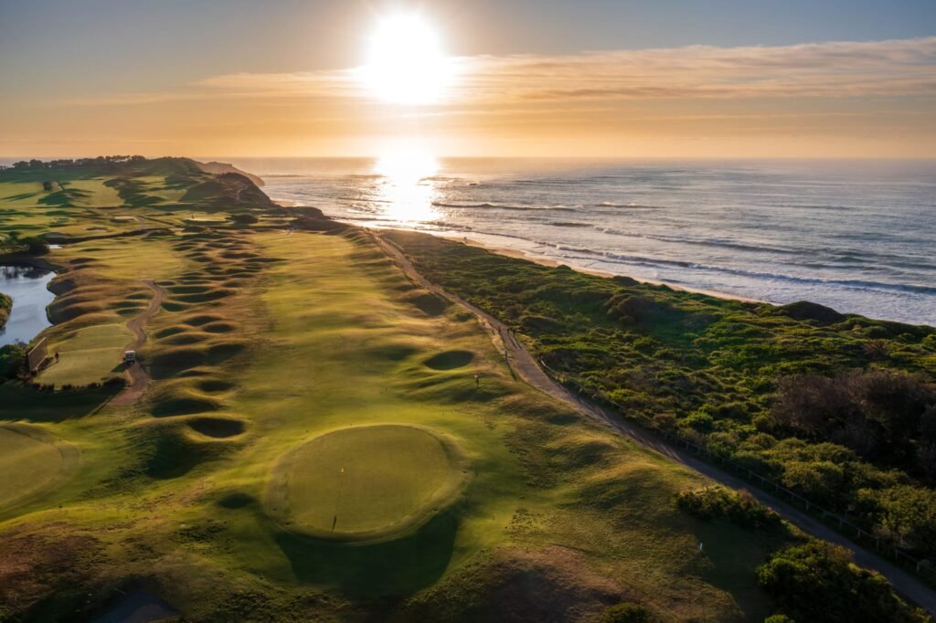 Long Reef Golf Club seventeenth hole and ocean — Collaroy, NSW