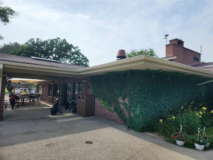 Winnetka Golf Club Review (2026): Can This North Shore Muni Beat Pricier Clubs?