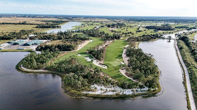 Apogee Golf Club Review (2026): Worth the Hype If You Can Get In?