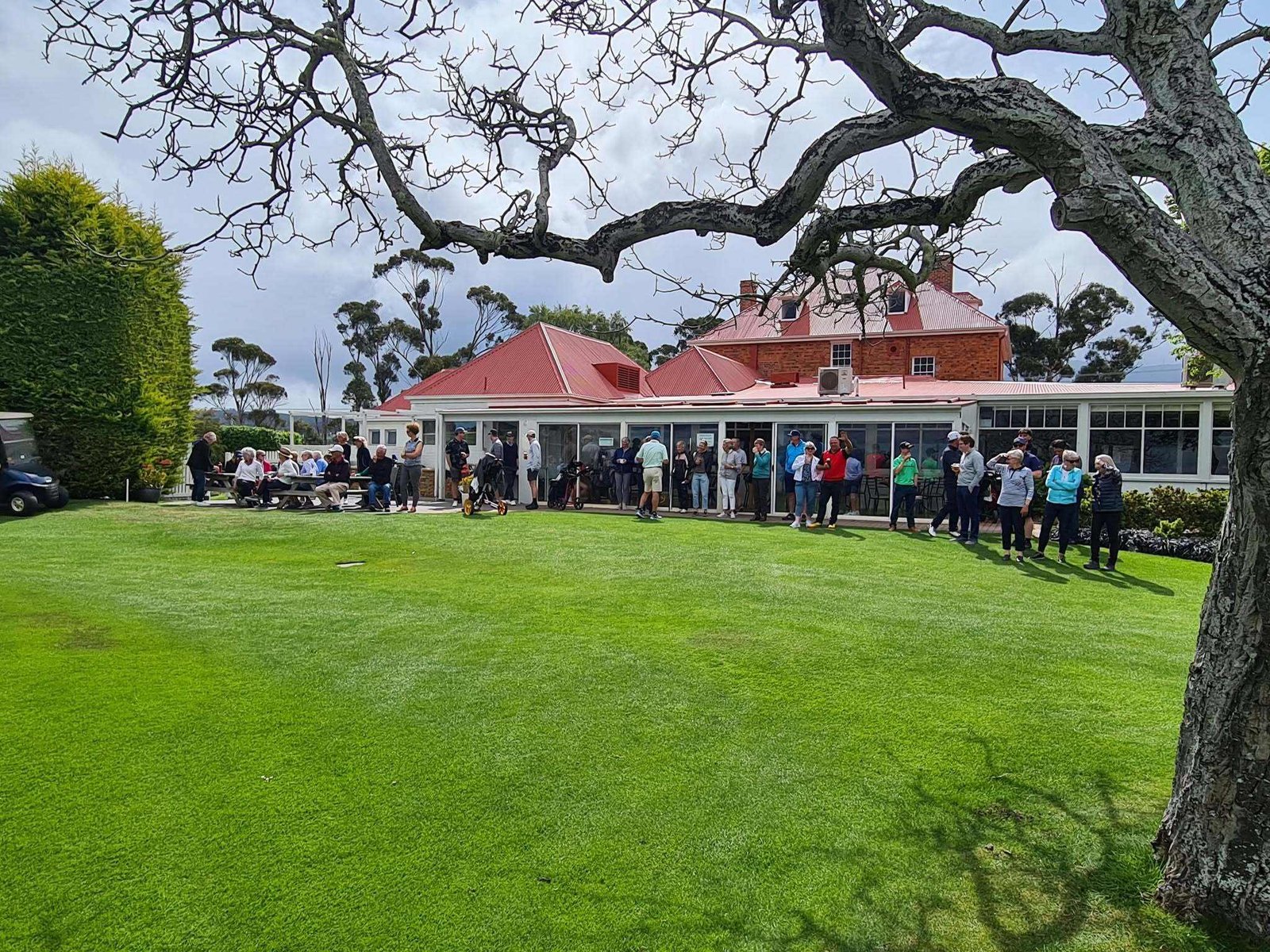 Kingston Beach Golf Club overview