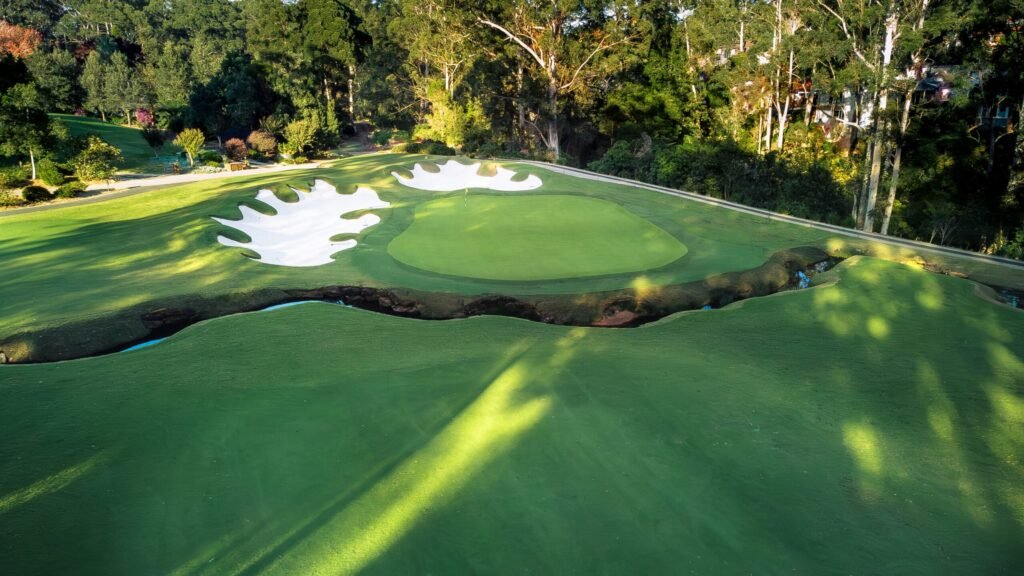 Sixteenth green, stream, and bunkers at Pymble Golf Club