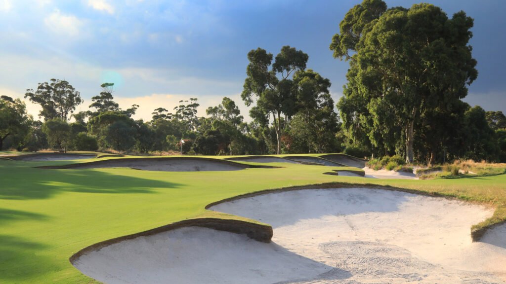 Huntingdale Golf Club 8th hole greenside bunkers — Oakleigh South, Melbourne
